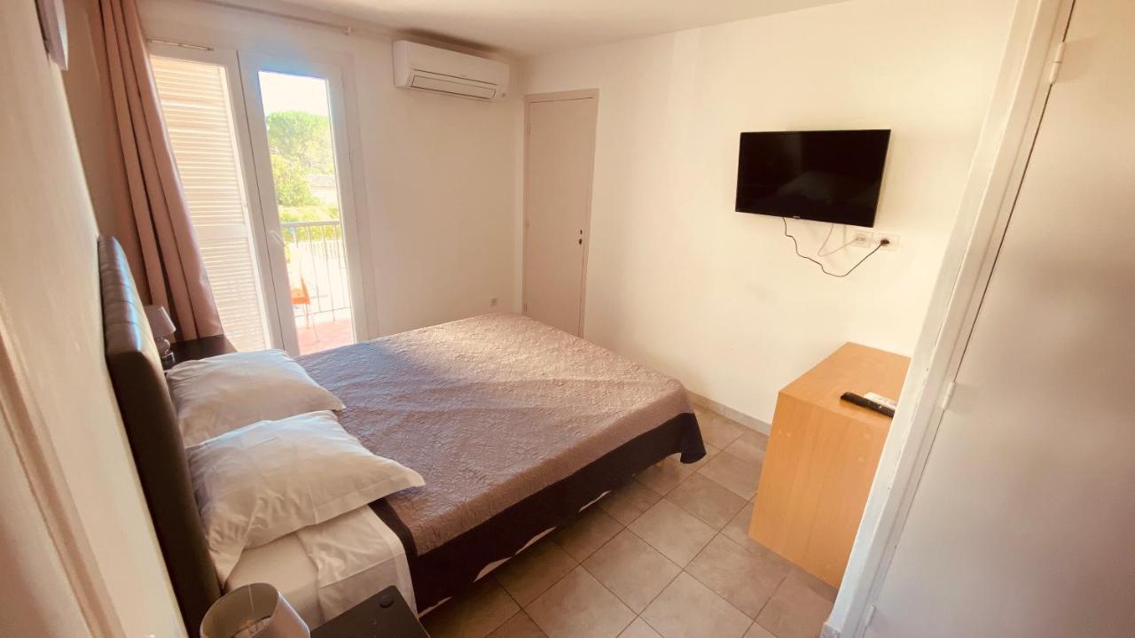 Hotel De La Poste Peymeinade Eksteriør bilde