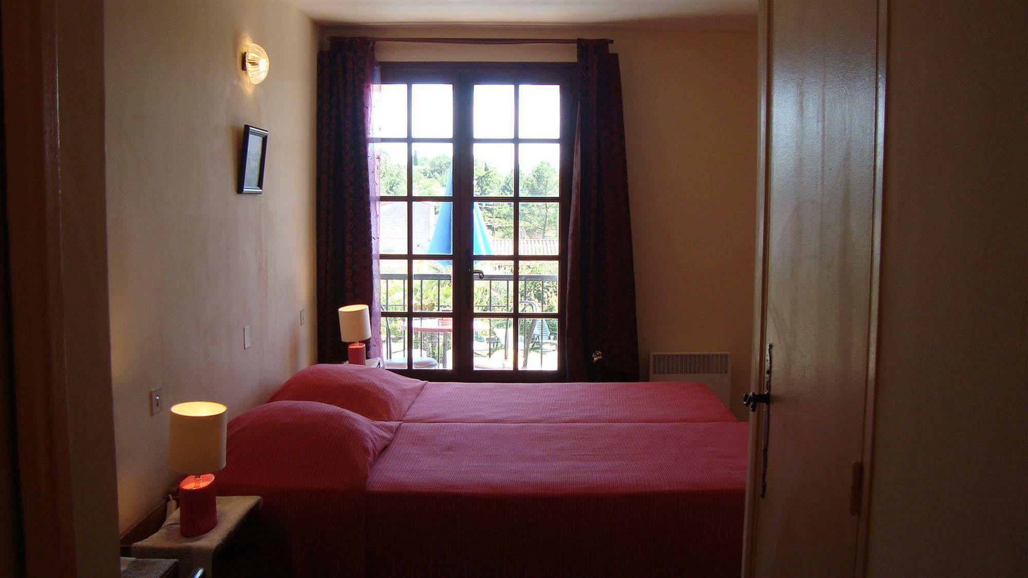 Hotel De La Poste Peymeinade Eksteriør bilde
